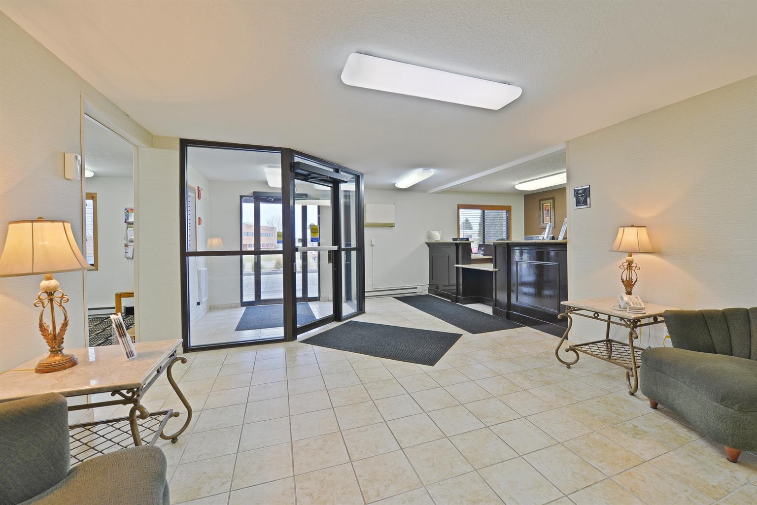 Lobby | Americas Best Value Inn & Suites Bismarck