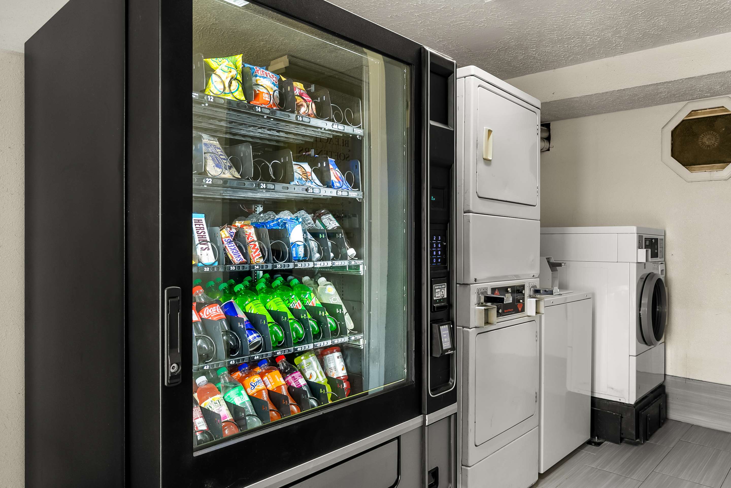 NE Vending amp Laundry | Americas Best Value Inn Lincoln