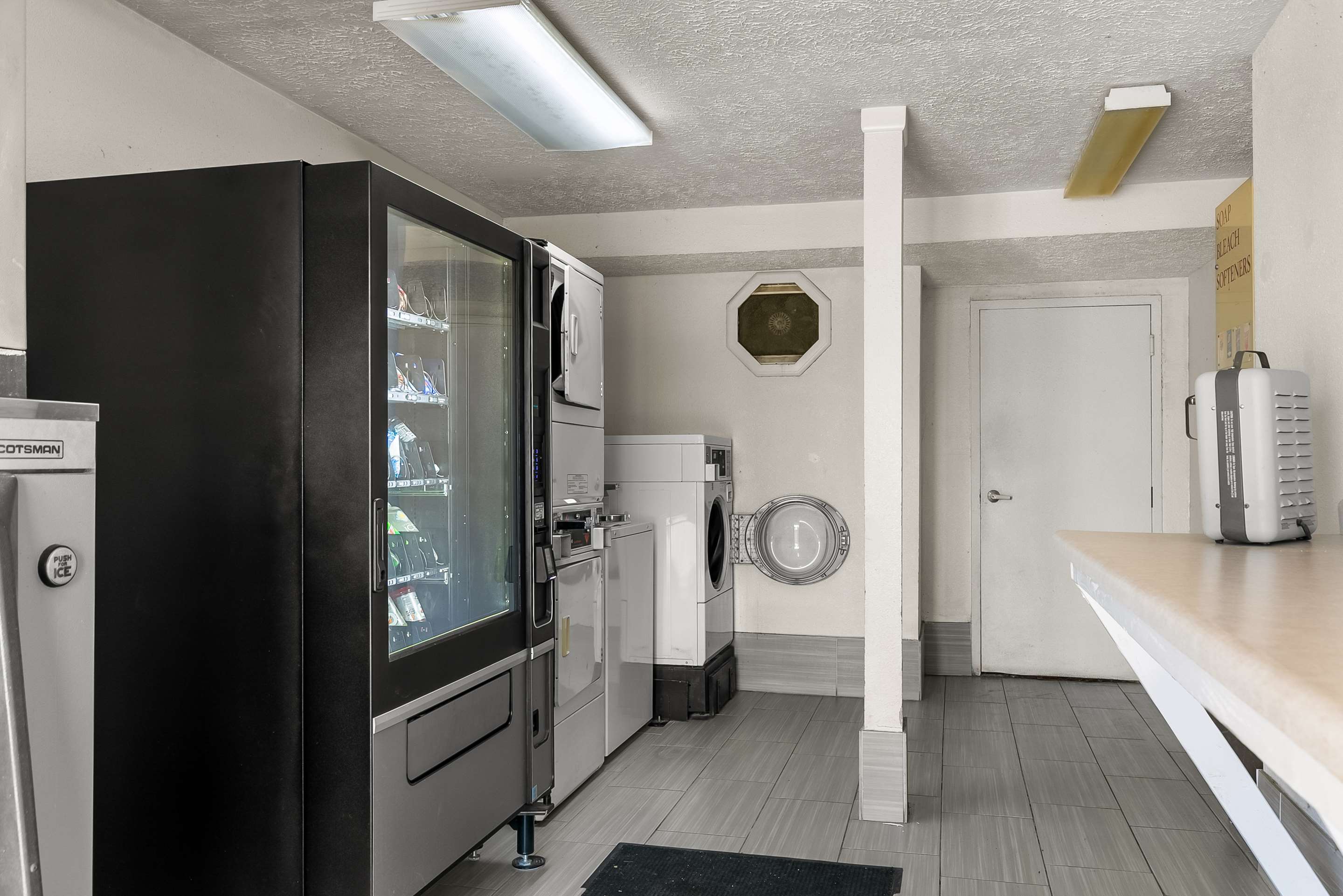 NE Vending amp Laundry | Americas Best Value Inn Lincoln