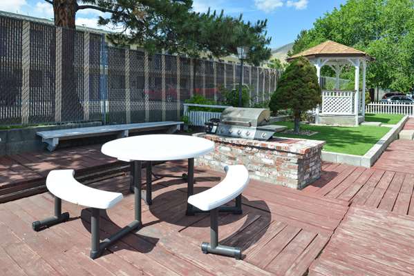  - Americas Best Value Inn Carson City