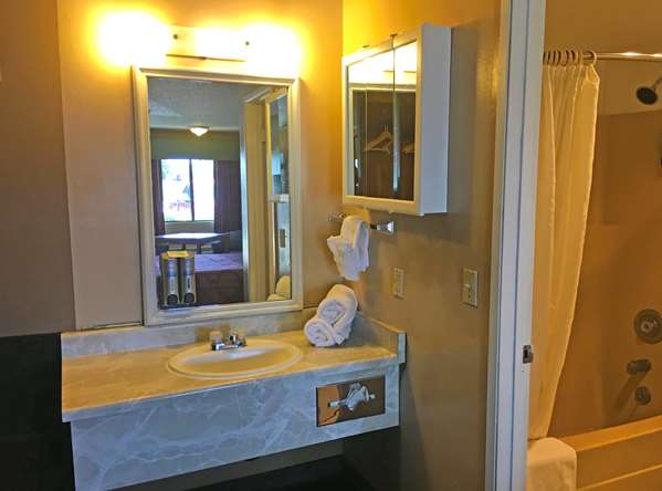 - Americas Best Value Inn Carson City