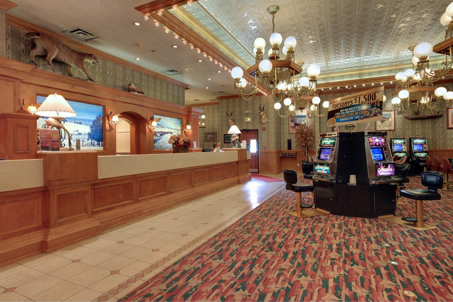 Front Desk | Gold Country Casino by Red Lion Hotels