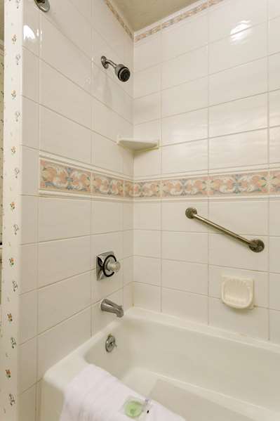  - Gold Country Inn & Casino Elko - I-80, Exit 303