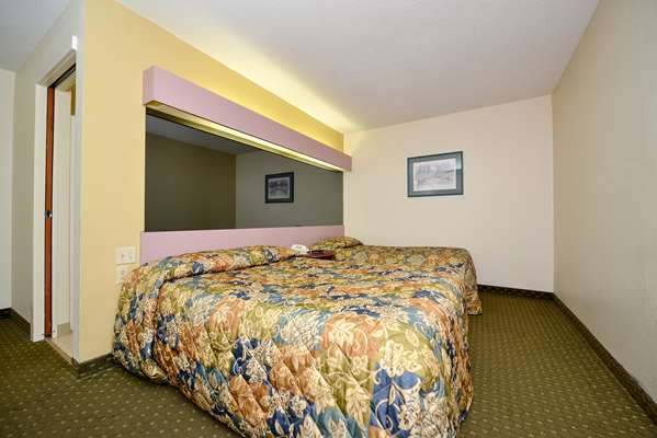  - Americas Best Value Inn East Syracuse - I-90, Exit 35