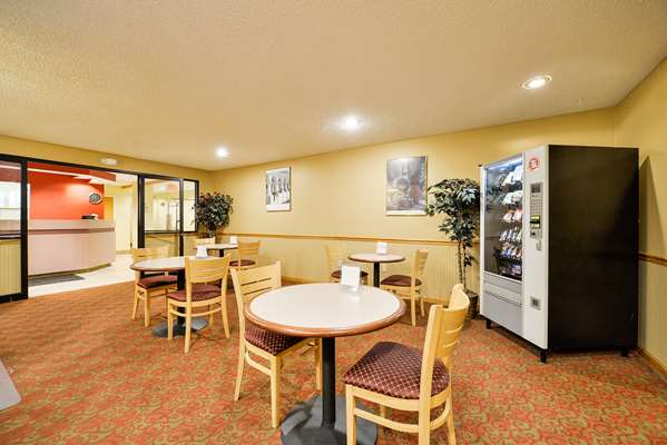  - Americas Best Value Inn East Syracuse - I-90, Exit 35