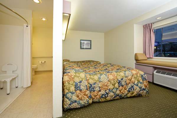  - Americas Best Value Inn East Syracuse - I-90, Exit 35