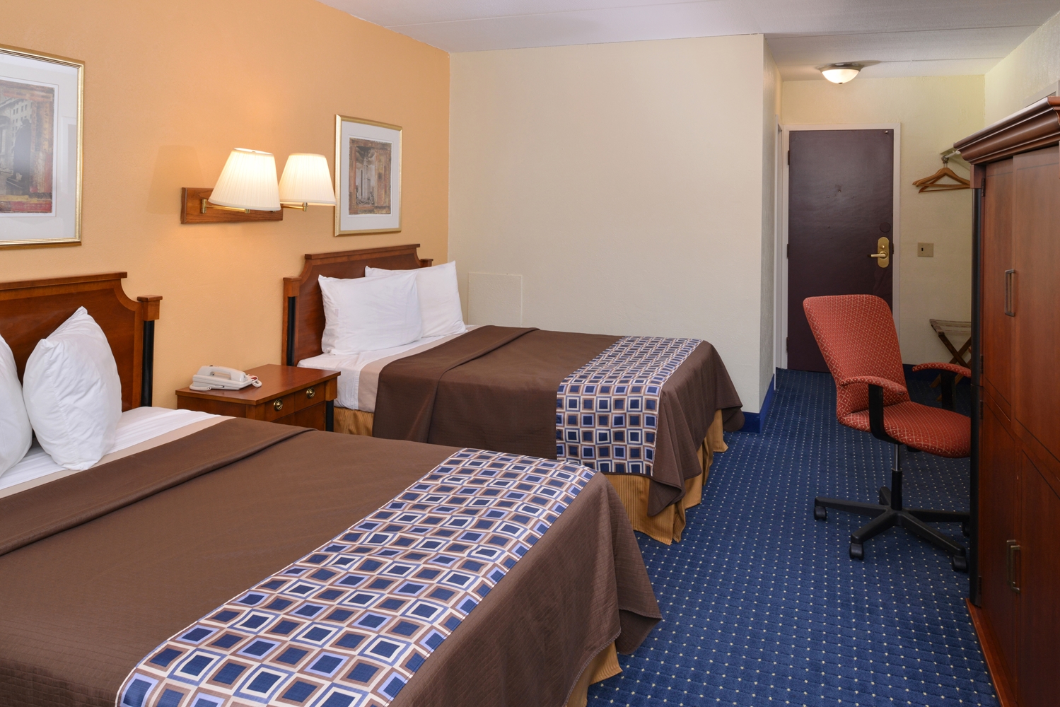 2 Double Beds Non-Smoking image