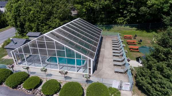 Pool - Americas Best Value Inn Lake George