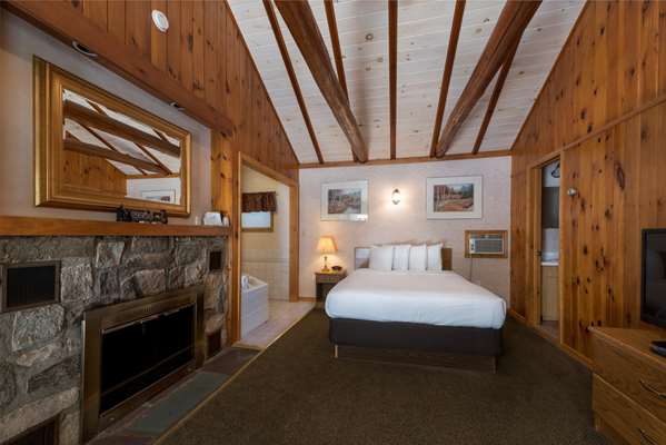 Suite - Americas Best Value Inn Lake George
