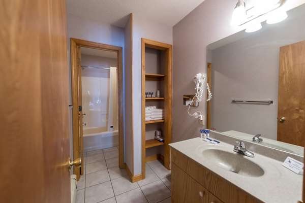 Suite - Americas Best Value Inn Lake George