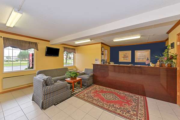  - Americas Best Value Inn Maumee - I-80 & I-90, Exit 59