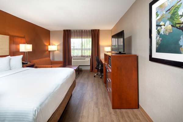  - Canadas Best Value Inn Richmond Hill