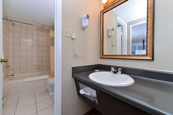  - Canadas Best Value Inn St Catharines
