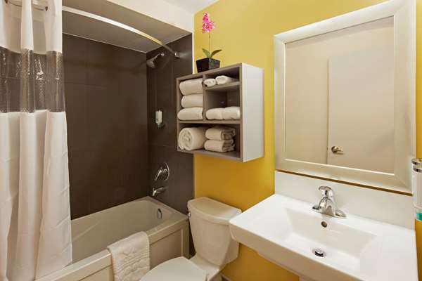  - Canadas Best Value Inn Toronto