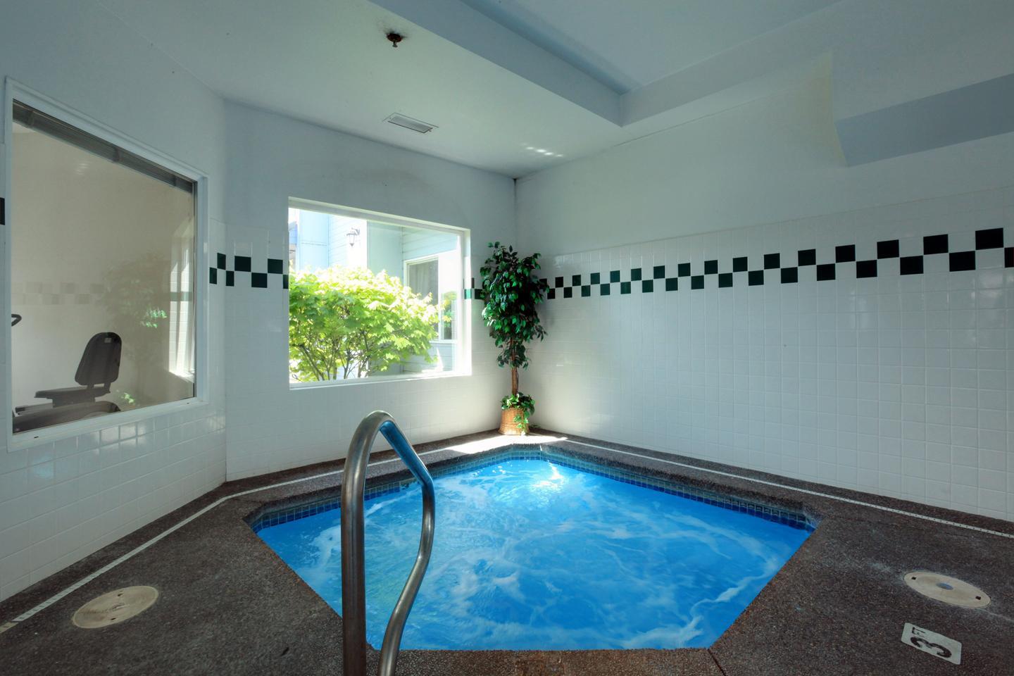 Hot Tub | Americas Best Value Inn & Suites-Forest Grove/Hillsboro