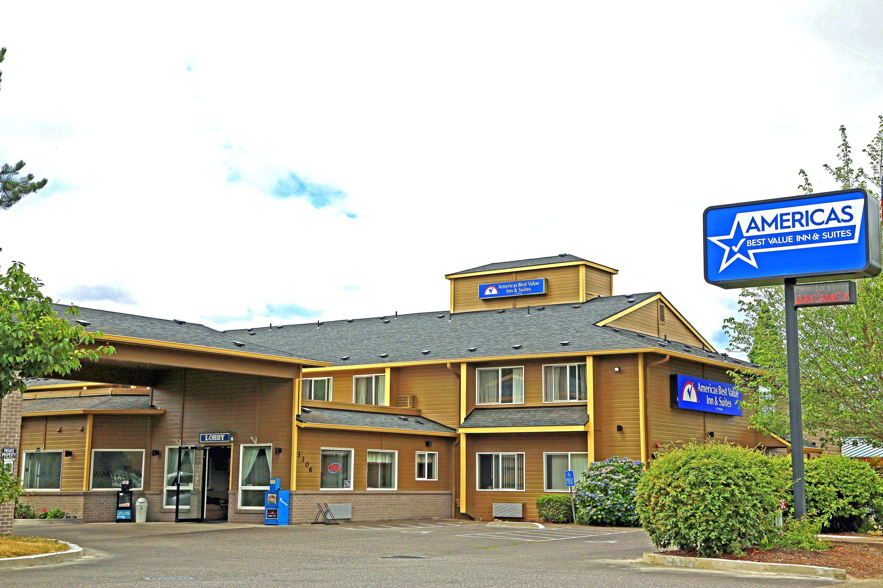 UA edited | Americas Best Value Inn & Suites-Forest Grove/Hillsboro