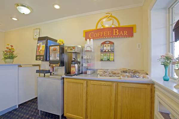 Restaurant - Americas Best Value Inn & Suites Klamath Falls