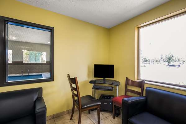 Conference Area - Americas Best Value Inn La Grande