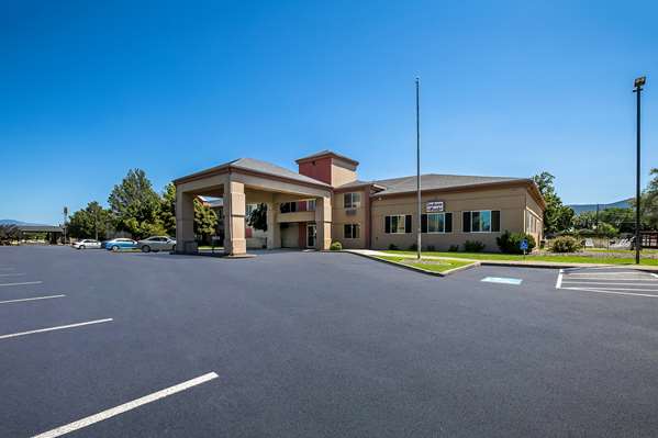 Exterior view - Americas Best Value Inn La Grande