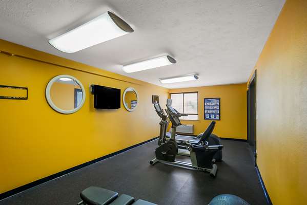 Fitness/ Exercise Room - Americas Best Value Inn La Grande