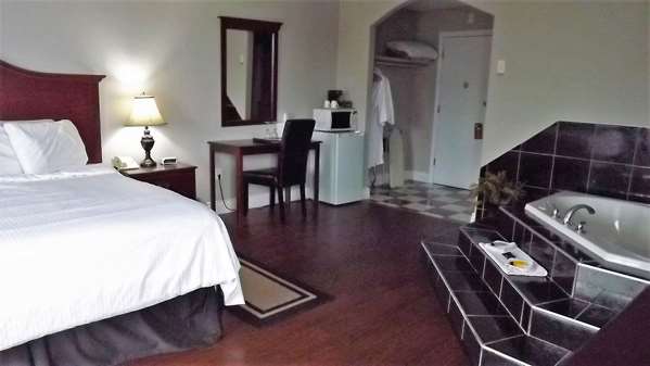 Suite - Canadas Best Value Inn & Suites Charlottetown