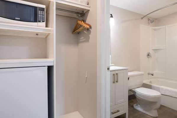  - Canadas Best Value Inn & Suites Charlottetown