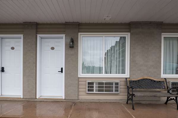 Exterior view - Canadas Best Value Inn & Suites Charlottetown