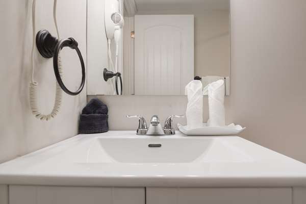  - Canadas Best Value Inn & Suites Charlottetown