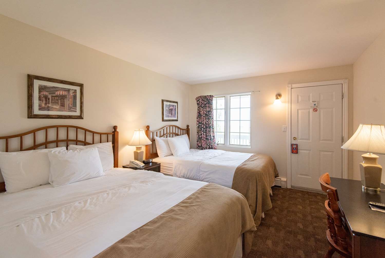 2 Double Beds Non-Smoking image