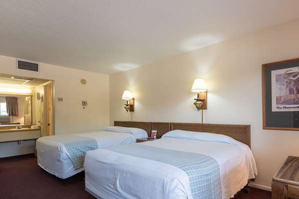  - Americas Best Value Inn by the River Hot Springs