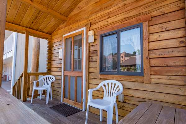  - Americas Best Value Inn by the River Hot Springs