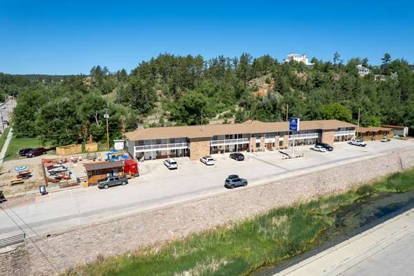 Exterior view - Americas Best Value Inn by the River Hot Springs