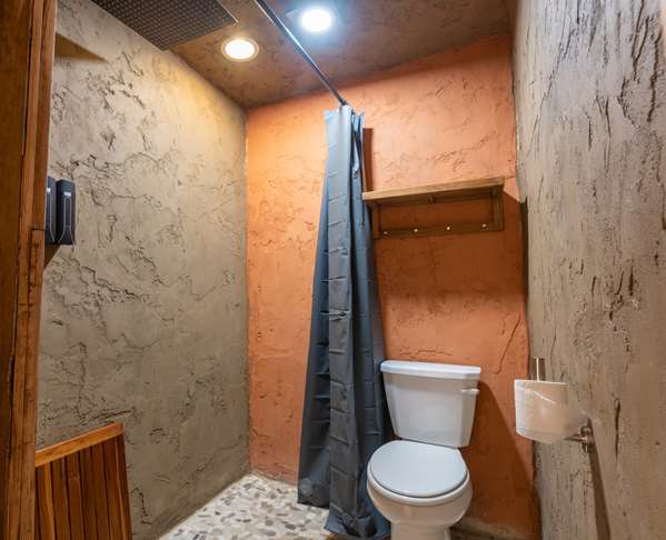  - Americas Best Value Inn by the River Hot Springs