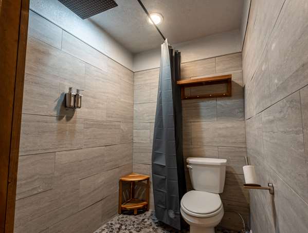  - Americas Best Value Inn by the River Hot Springs