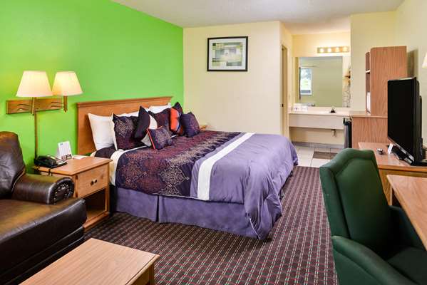  - Americas Best Value Inn & Suites Chattanooga - I-24, Exit 175