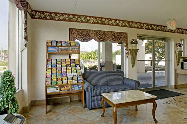  - Americas Best Value Inn & Suites Knoxville - I-75, Exit 108