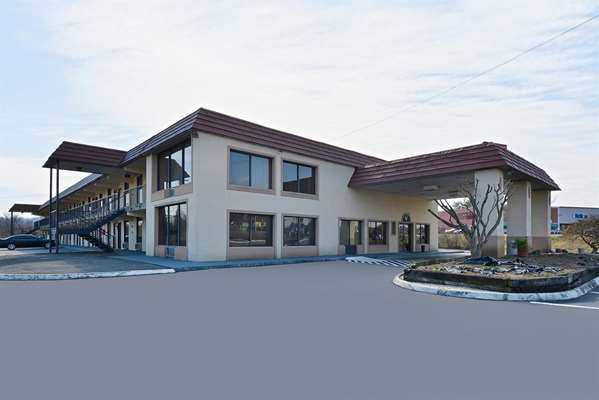 Exterior view - Americas Best Value Inn & Suites Knoxville - I-75, Exit 108