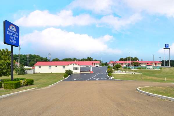 Exterior view - Americas Best Value Inn Wildersville - I-40, Exit 108