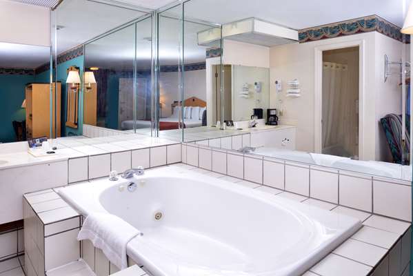 Spa - Americas Best Value Inn Wildersville - I-40, Exit 108