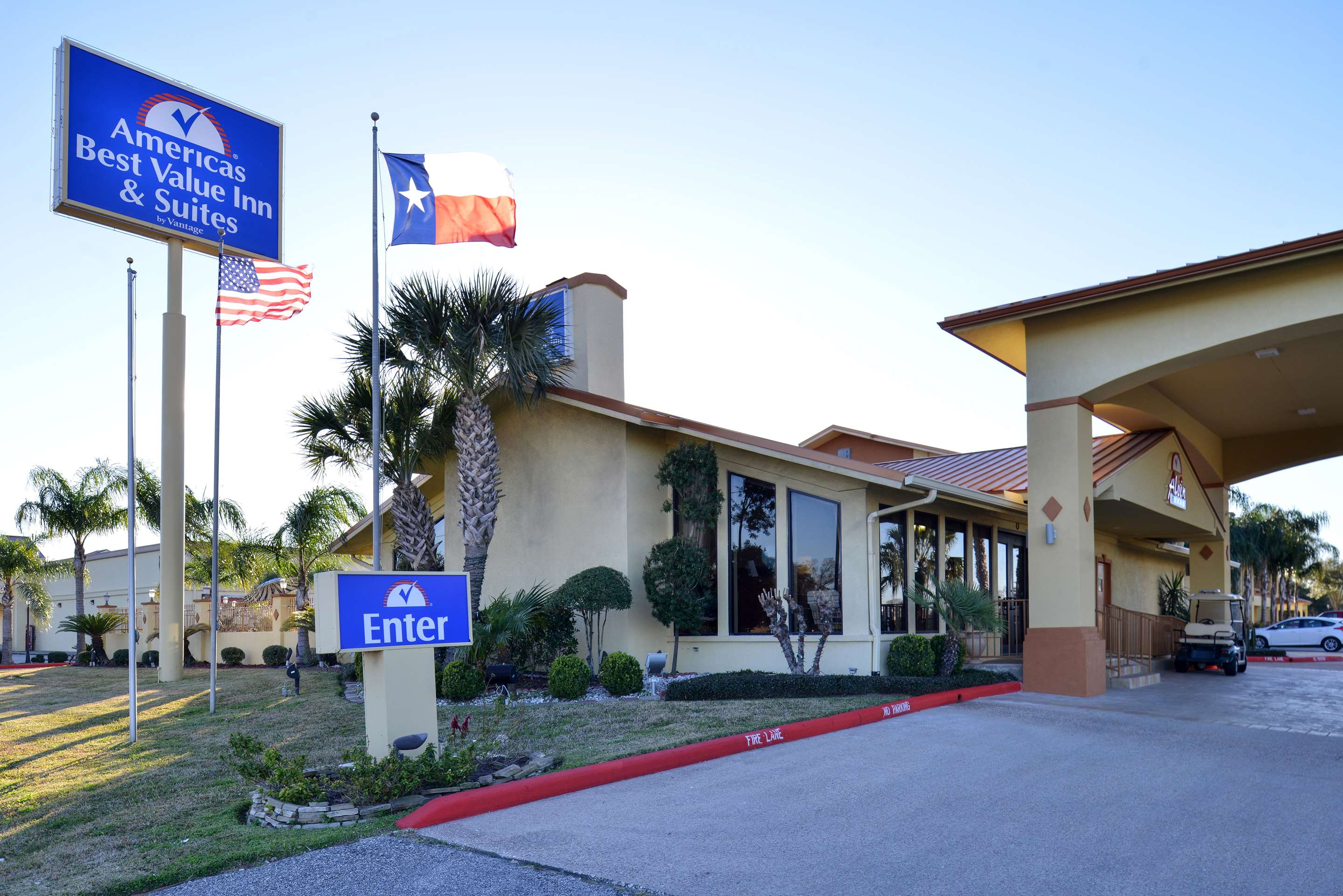 Exterior | Americas Best Value Inn & Suites-Alvin/Houston