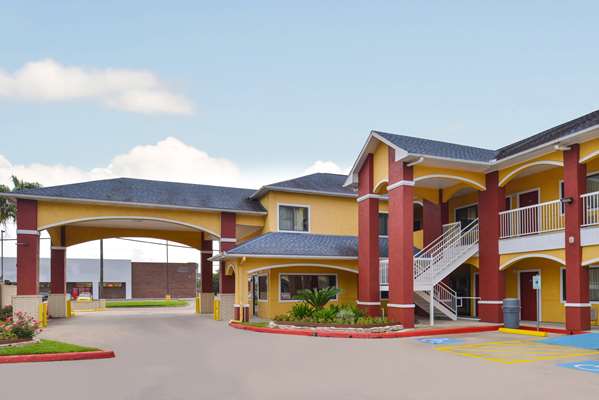 Exterior view - Americas Best Value Inn Baytown