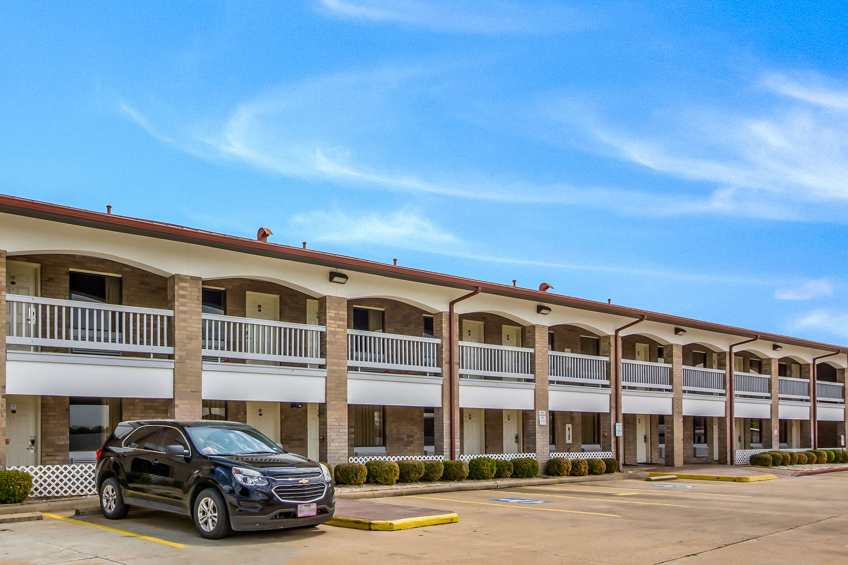Exterior | Americas Best Value Inn Columbus