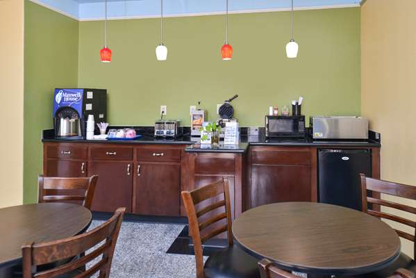  - Americas Best Value Inn & Suites Downtown Houston - I-45, Exit 50