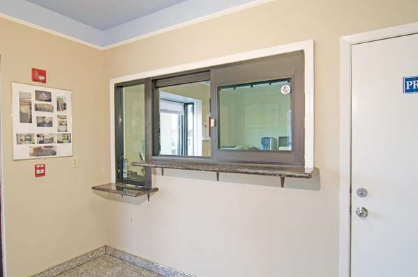  - Americas Best Value Inn & Suites Downtown Houston - I-45, Exit 50