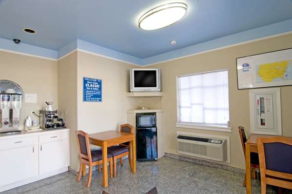  - Americas Best Value Inn & Suites Downtown Houston - I-45, Exit 50