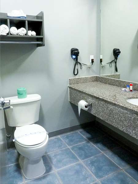  - Americas Best Value Inn & Suites Bush Airport Humble - I-69, Exit 147