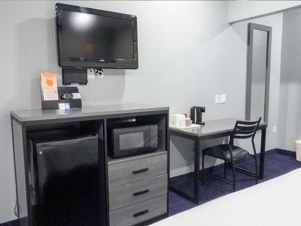  - Americas Best Value Inn & Suites Bush Airport Humble - I-69, Exit 147