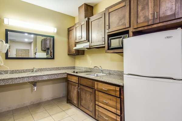  - Americas Best Value Inn & Suites Tomball