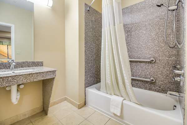  - Americas Best Value Inn & Suites Tomball