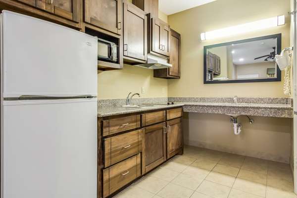  - Americas Best Value Inn & Suites Tomball